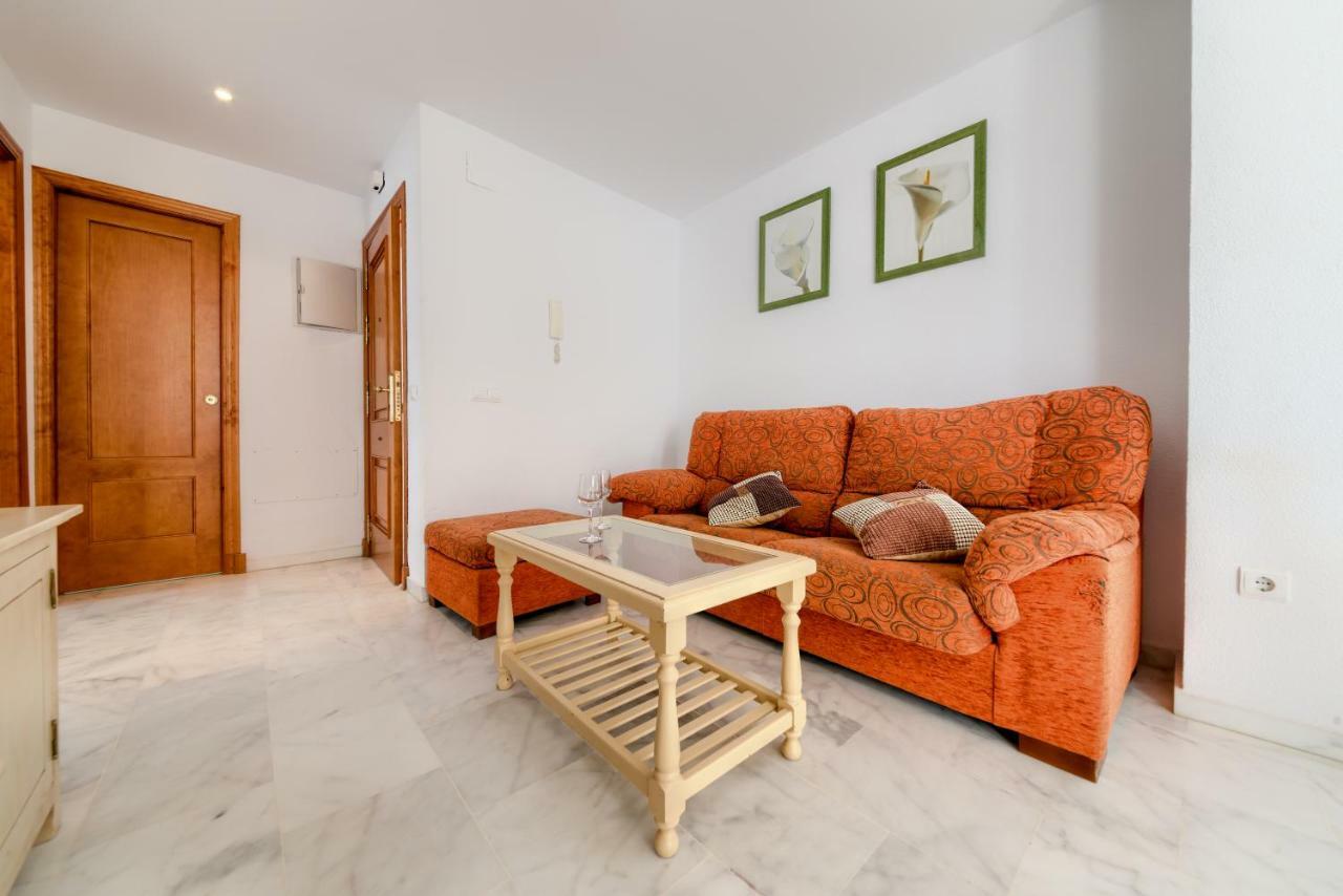 Apartamentos Villas Flamenco Rentals โกนิล เด ลาฟรอนเตรา ภายนอก รูปภาพ