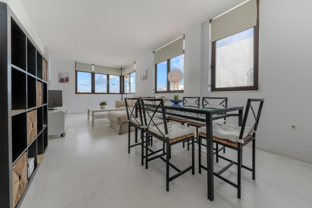 Apartamentos Villas Flamenco Rentals โกนิล เด ลาฟรอนเตรา ภายนอก รูปภาพ