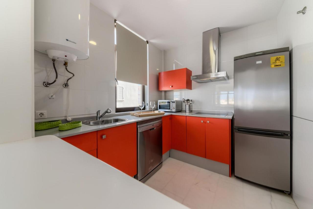 Apartamentos Villas Flamenco Rentals โกนิล เด ลาฟรอนเตรา ภายนอก รูปภาพ