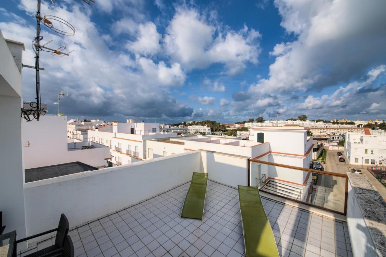 Apartamentos Villas Flamenco Rentals โกนิล เด ลาฟรอนเตรา ภายนอก รูปภาพ