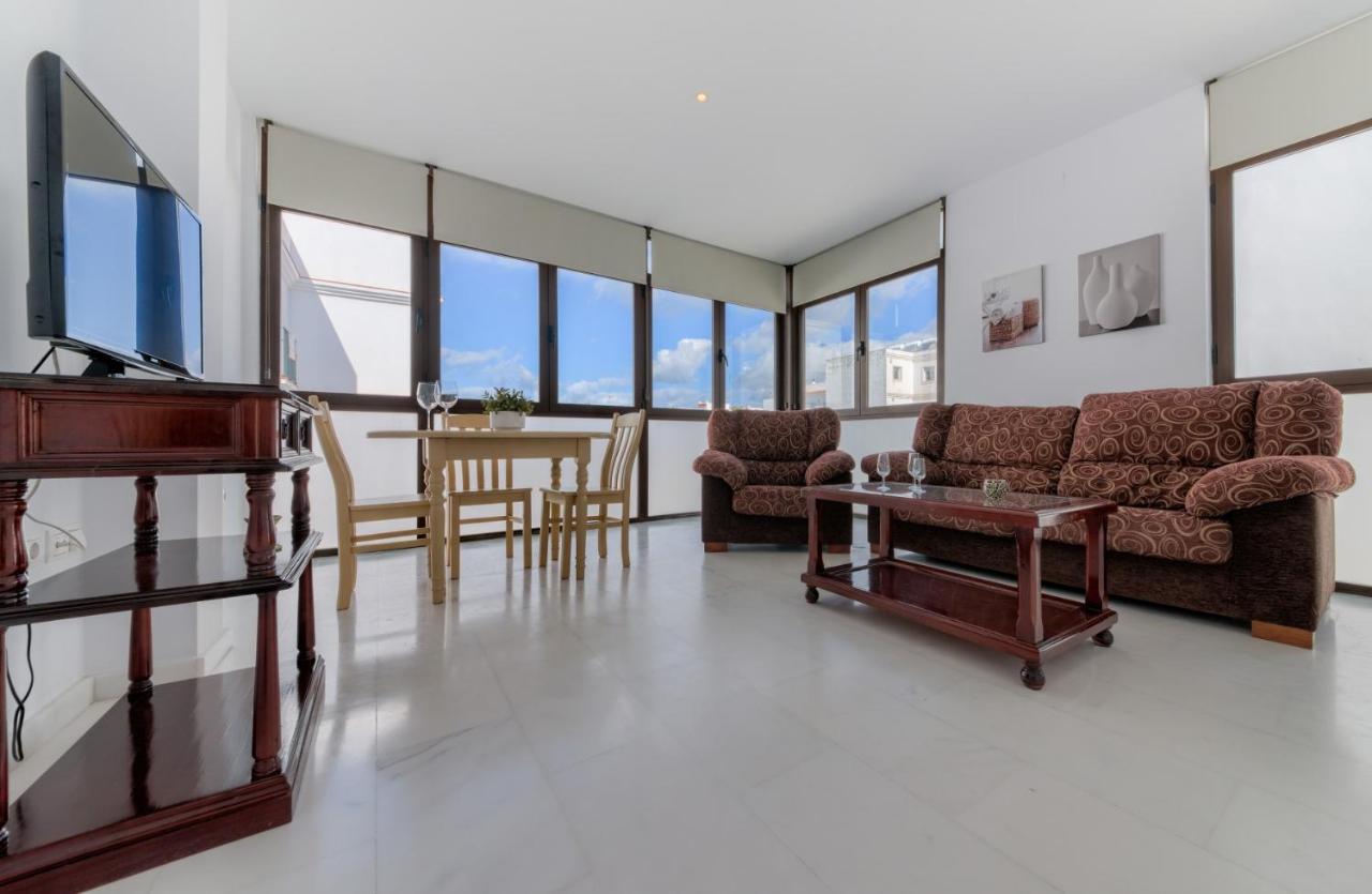 Apartamentos Villas Flamenco Rentals โกนิล เด ลาฟรอนเตรา ภายนอก รูปภาพ