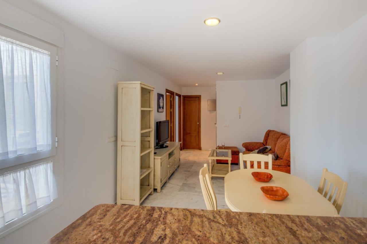Apartamentos Villas Flamenco Rentals โกนิล เด ลาฟรอนเตรา ภายนอก รูปภาพ