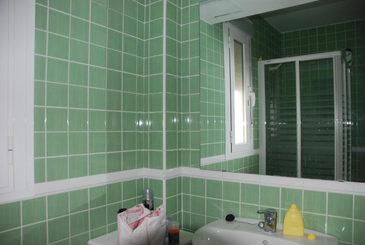 Apartamentos Villas Flamenco Rentals โกนิล เด ลาฟรอนเตรา ภายนอก รูปภาพ