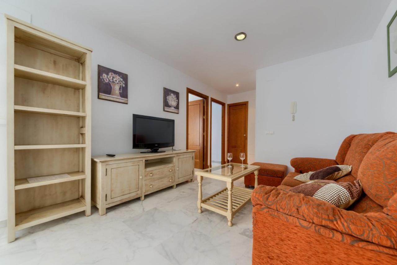 Apartamentos Villas Flamenco Rentals โกนิล เด ลาฟรอนเตรา ภายนอก รูปภาพ